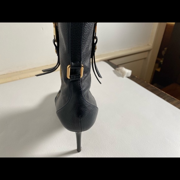 Authentic Louis Vuitton Empreinte ankle boots - Picture 3 of 7